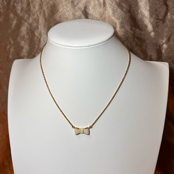 Vintage Kate Spade Moon River Bow Gold Necklace charming quirky whimsical charm - Picture 4 of 13